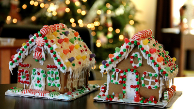 8 Candy-Coated Gingerbread House Ideas