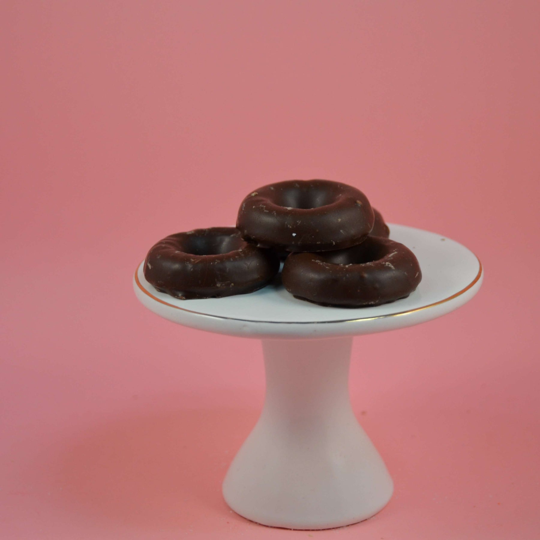 Goya Raspberry Rings Chocolate Raspberry Rings 1 LB – Life is Sweet Candy Store